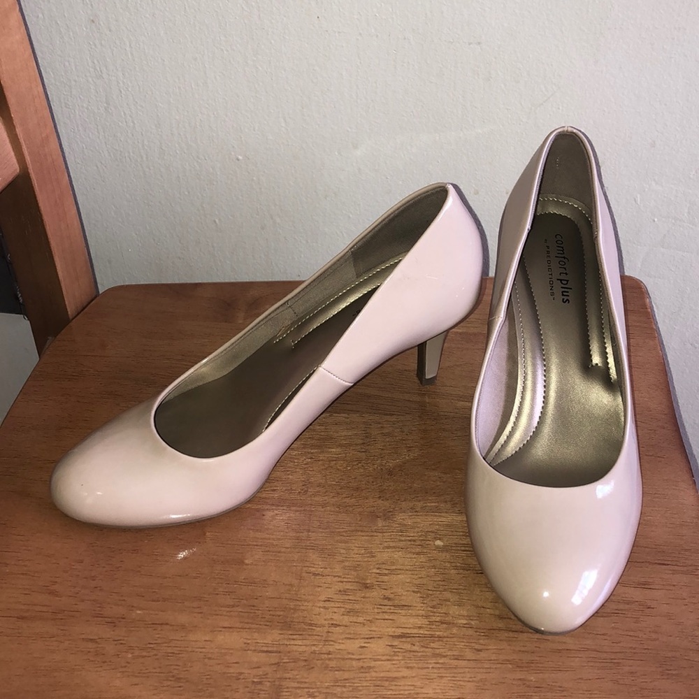 Comfort Plus dress shoes 👠